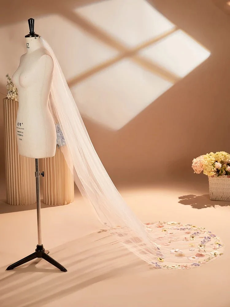 Amara | Coloured Flower Veil - Image 3