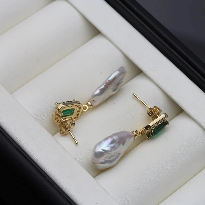 Riley |  Emerald and Pearl Drop Stud Earrings - Image 4