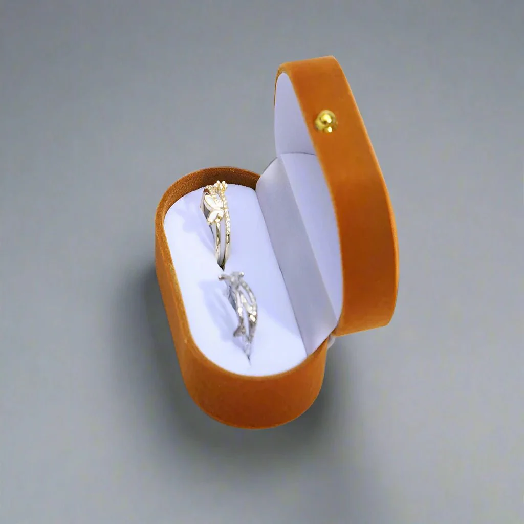 Velvet Ring Box - Image 5
