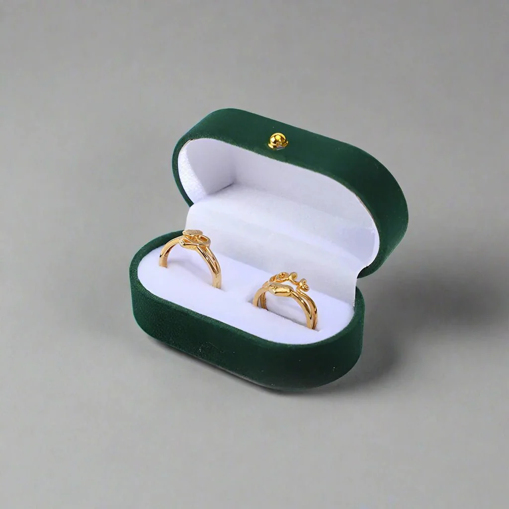 Velvet Ring Box - Image 8