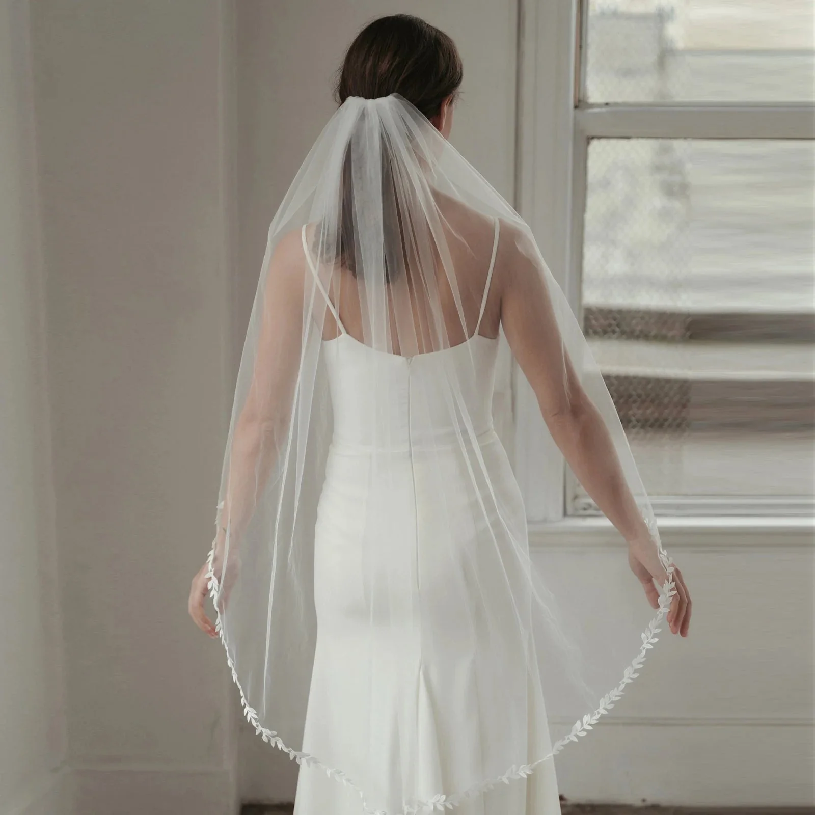 Willow | Leaf Edge Veil - Image 4